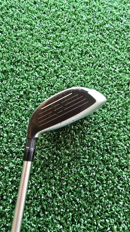 TaylorMade M4 Hybrid – 21° (4H)Pre-Owned – Regular Flex – Good Condition + Headcover